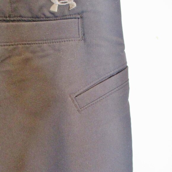 Under Armour Men's Bermuda Shorts, Navy Blue, Flat Front, Size 36 x 11 - Picture 6 of 10